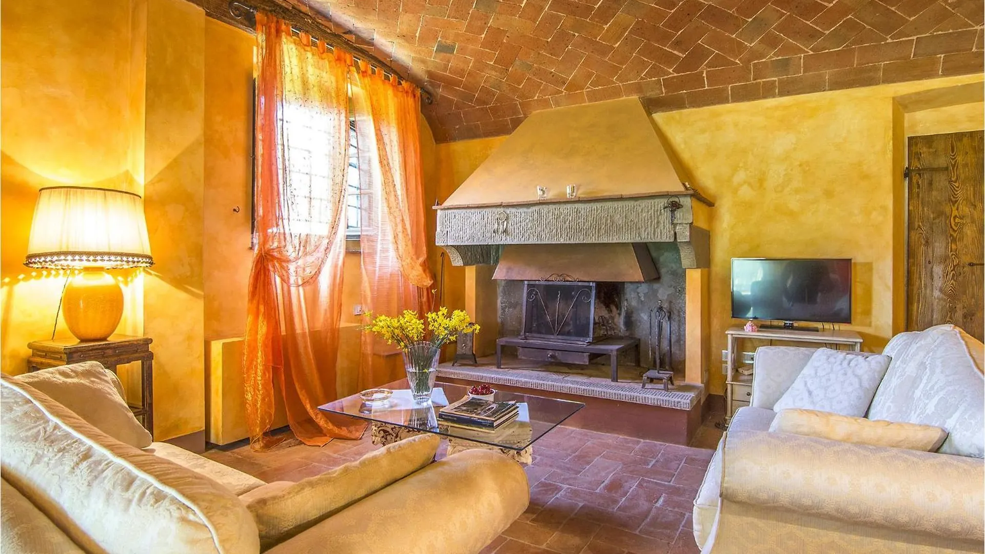 Le Fonti Villa Monticello Italy